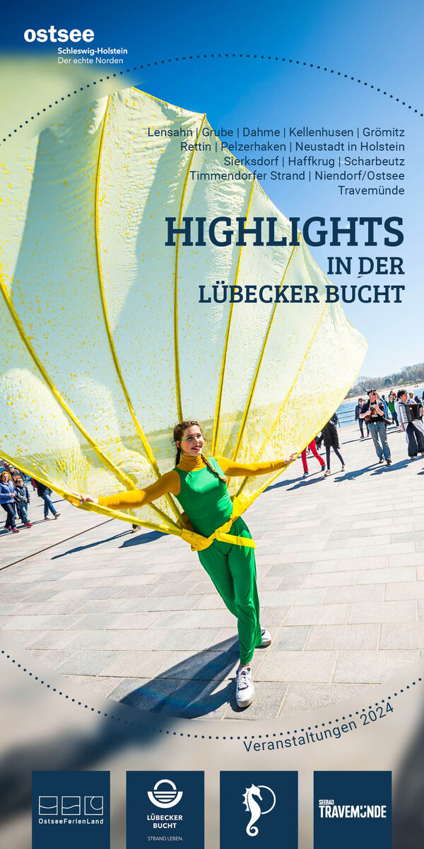 Frau mit einer Muschelförmigen Konstrukt auf dem Rücken als Titelbild für den neuen Highlightflyer